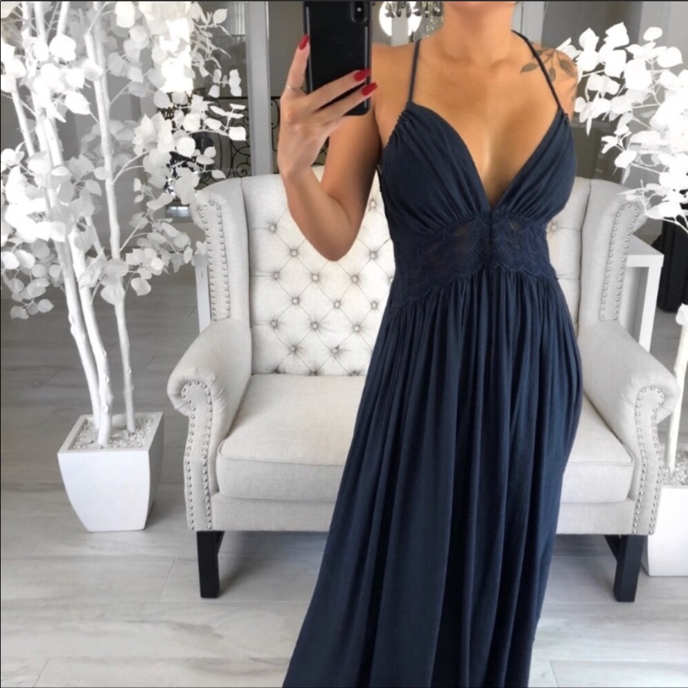 Final price 🎁 Navy Octavia maxi